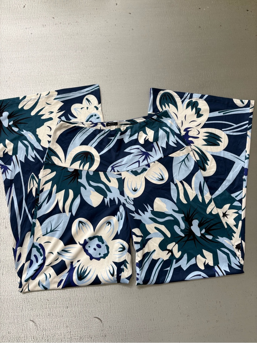 Navy Floral Wide-Leg Jumpsuit - Elegant Blue & Cream Print